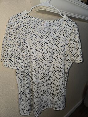 Lularoe Stephanie Smocked Sleeve Top, Size  L